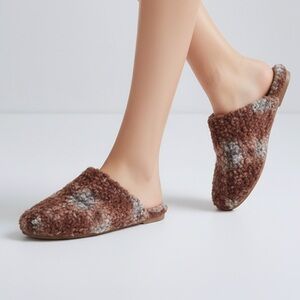 Kelsi Dagger Brooklyn Women's 'Logan' Burnt Orange Shearling Clogs Size 9